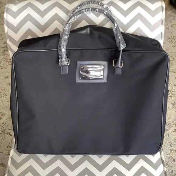 Large Calvin Klein duffel bag NEW 🖤